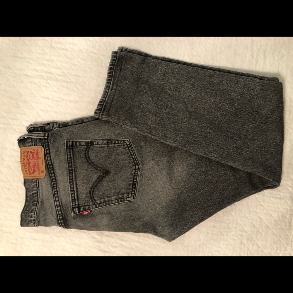 grey levi 501s